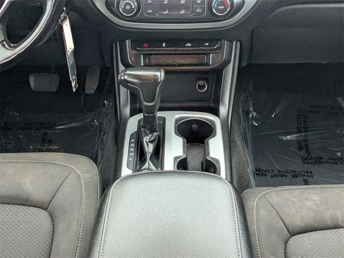 Used 2021 Chevrolet Colorado LT image 18