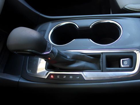 Used 2024 Chevrolet Equinox LT image 26