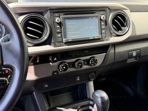 Used 2017 Toyota Tacoma SR5 w/ Tow Package image 12