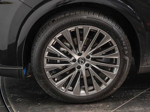 Used 2024 Lexus RX 450h Luxury image 10