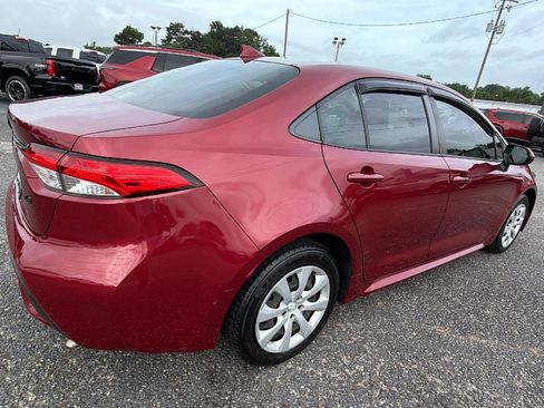 Used 2022 Toyota Corolla LE FWD image 8