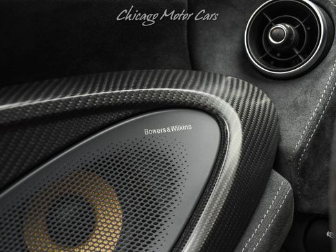 Used 2020 McLaren 600LT Spider image 25