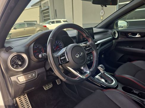 Used 2020 Kia Forte GT image 2