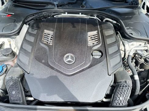 Used 2020 Mercedes-Benz S 560 Sedan image 32