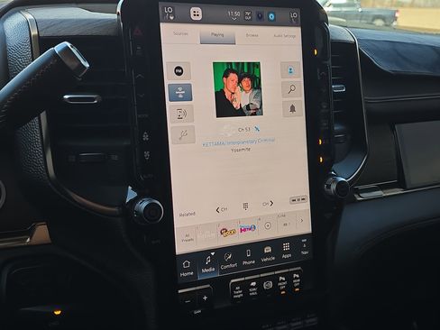 Used 2025 RAM 3500 Longhorn image 16