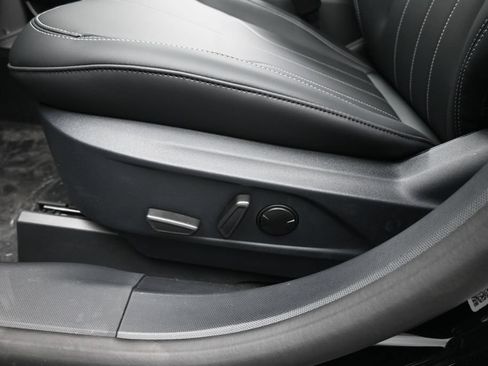 New 2026 Ford Mustang Mach-E Select RWD image 10