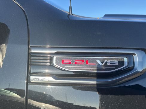 Used 2020 GMC Sierra 1500 AT4 w/ AT4 Premium Package image 5