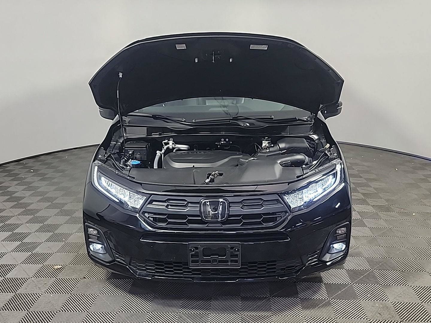 Certified 2025 Honda Odyssey EX-L image 15