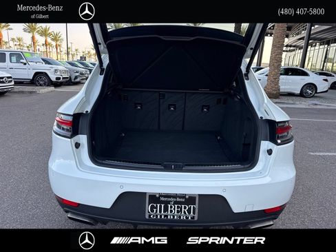 Used 2021 Porsche Macan AWD/4WD image 6