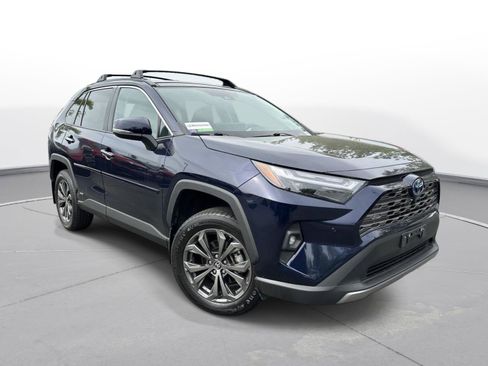 Used 2024 Toyota RAV4 Limited w/ Advanced Technology Package AWD/4WD image 4