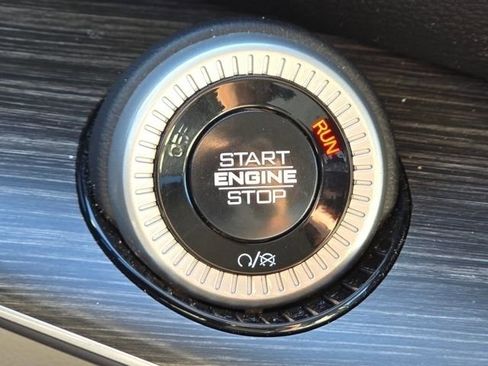 Used 2024 Jeep Wagoneer Series II AWD/4WD image 18