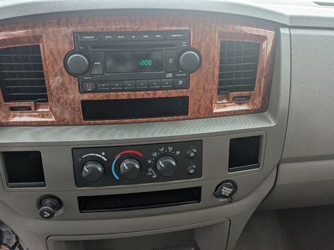 Used 2006 Dodge Ram 2500 Truck SLT w/ Quad Cab Big Horn Value Group image 12