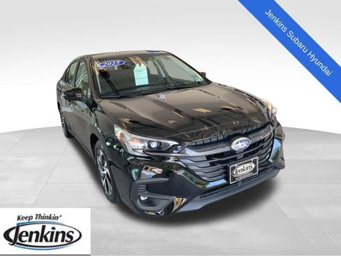 Used 2025 Subaru Legacy Premium AWD/4WD image 1