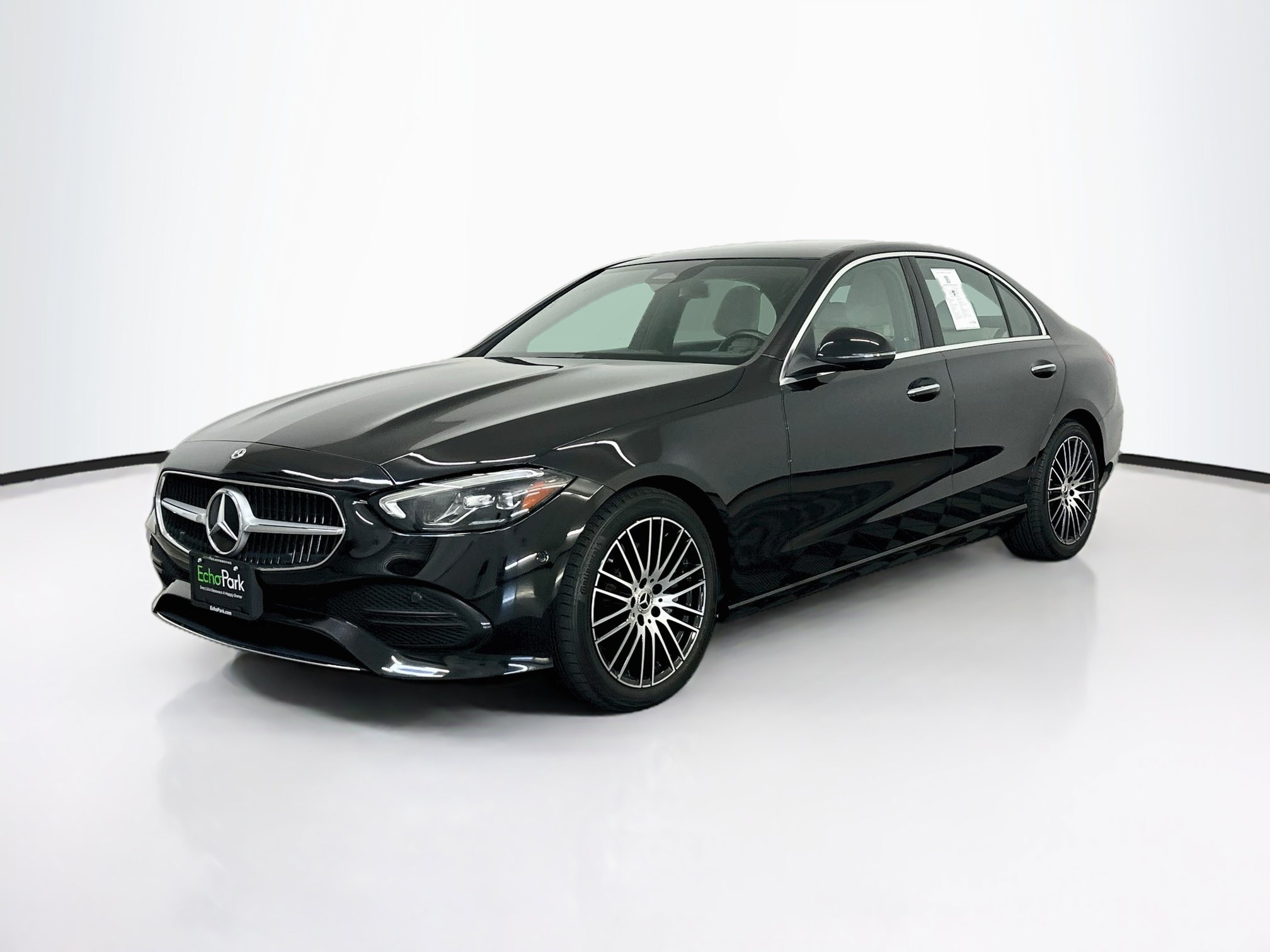 Used 2023 Mercedes-Benz C 300 4MATIC Sedan image 3