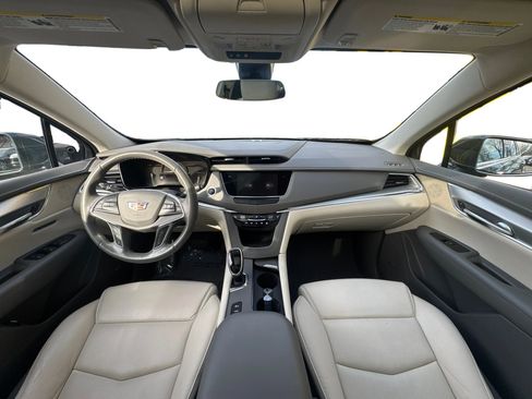 Used 2019 Cadillac XT5 Luxury image 12