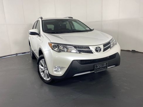 Used 2014 Toyota RAV4 Limited w/ Technology Package AWD/4WD image 5