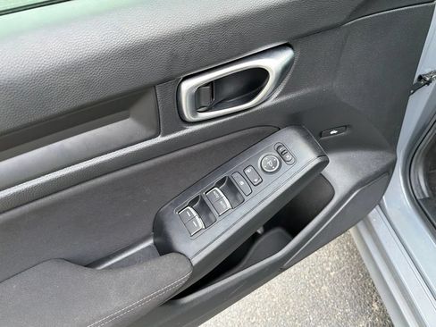 Used 2025 Honda Civic Sport image 6