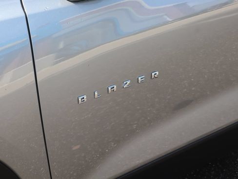 Certified 2025 Chevrolet Blazer LT w/ Convenience Package AWD/4WD image 6
