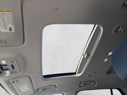 Used 2021 Chevrolet Traverse Premier w/ Redline Edition image 17