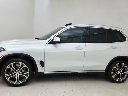 Used 2026 BMW X5 sDrive40i RWD image 3