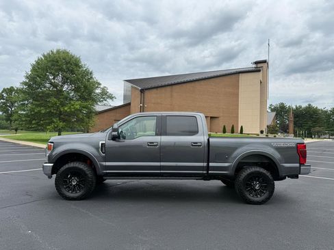 Used 2020 Ford F250 Lariat w/ Tremor Off-Road Package AWD/4WD image 3