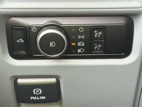 Used 2023 Ford F150 XLT AWD/4WD image 14
