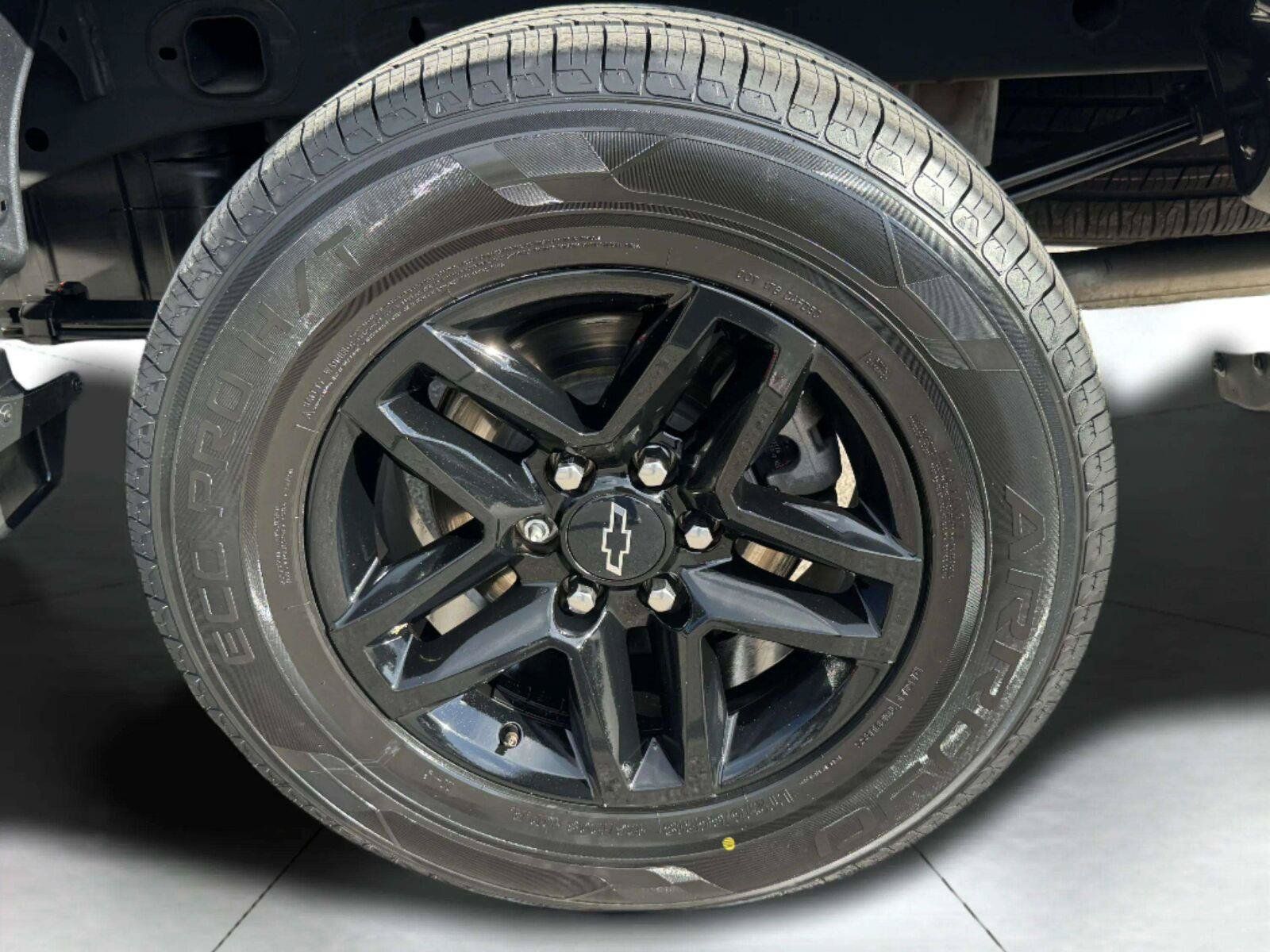 Used 2021 Chevrolet Silverado 1500 LT Trail Boss AWD/4WD image 45