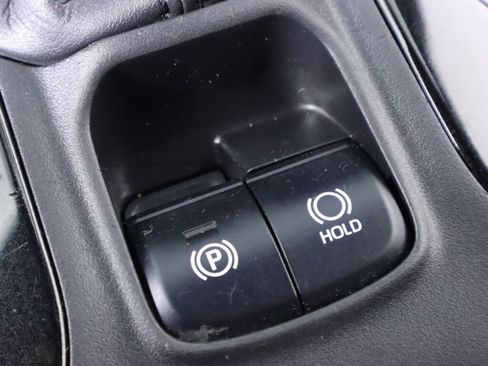 Used 2020 Toyota Corolla SE FWD image 24
