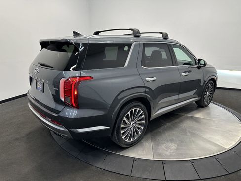 Used 2023 Hyundai Palisade Calligraphy image 6