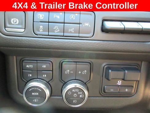 Used 2024 GMC Yukon XL Denali w/ Denali Reserve Package AWD/4WD image 24
