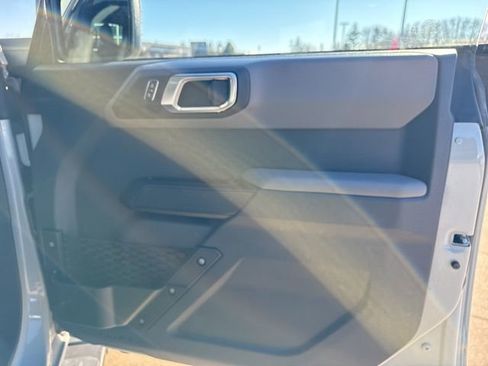 Used 2023 Ford Bronco Big Bend image 35