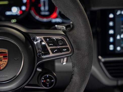 Used 2022 Porsche Cayenne Turbo S image 43