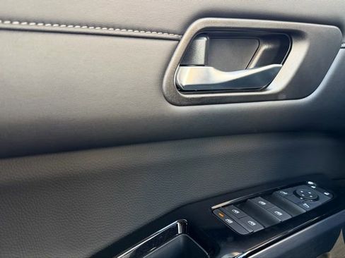 New 2026 Nissan Pathfinder SL AWD/4WD image 27