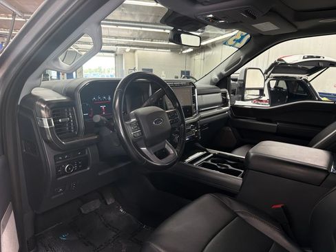 Used 2023 Ford F350 Lariat w/ Lariat Ultimate Package AWD/4WD image 20