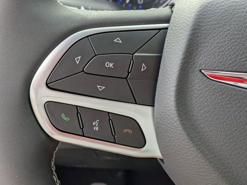 New 2026 Chrysler Pacifica Limited w/ Trailer Tow Group image 18