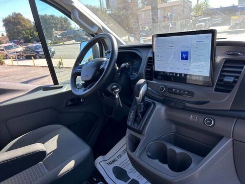 Used 2022 Ford Transit 350 XLT image 10