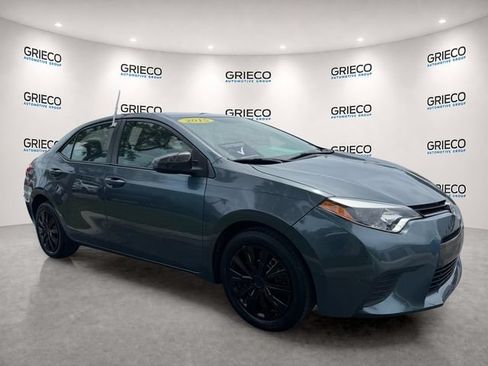 Used 2015 Toyota Corolla LE FWD image 1