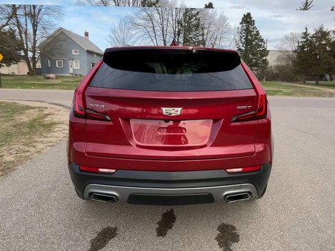 Used 2020 Cadillac XT4 Premium Luxury image 4