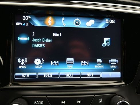 Used 2020 Buick Envision Essence image 11