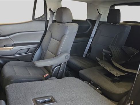 Used 2023 GMC Acadia SLE w/ Driver Convenience Package image 16