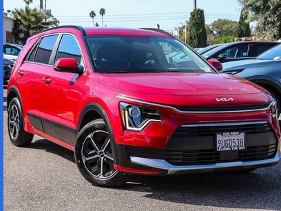 Certified 2025 Kia Niro EX