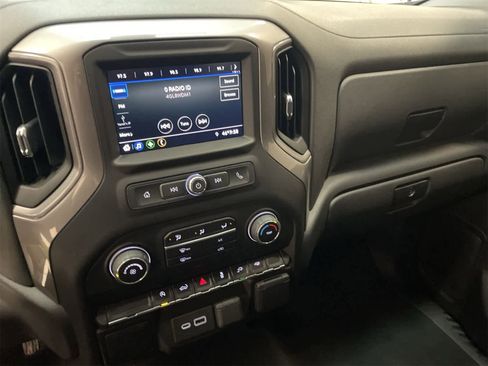 Used 2021 Chevrolet Silverado 1500 Custom image 24