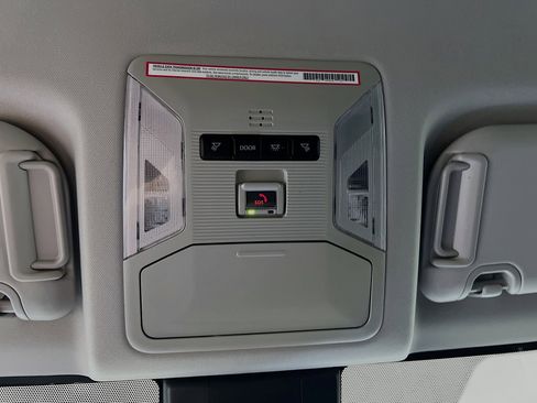 Used 2023 Toyota RAV4 XLE FWD image 21