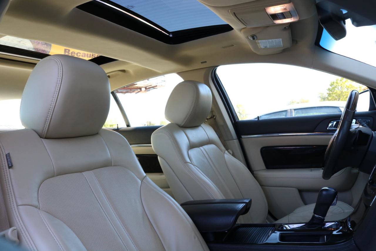 Used 2015 Lincoln MKS AWD w/ Equipment Group 201A image 44