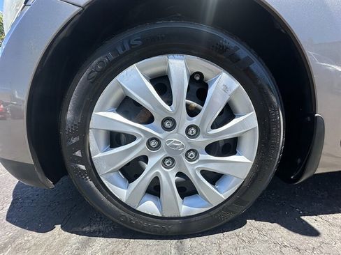 Used 2013 Hyundai Elantra GLS FWD image 8