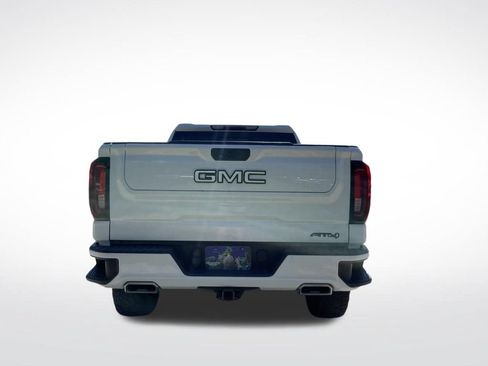 Used 2021 GMC Sierra 1500 AT4 w/ AT4 Preferred Package AWD/4WD image 7