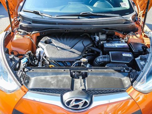 Used 2016 Hyundai Veloster image 27