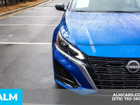 Used 2025 Nissan Altima 2.5 SV image 11