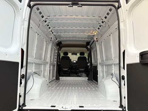 New 2026 RAM ProMaster 2500 w/ Advanced Safety Group FWD image 30