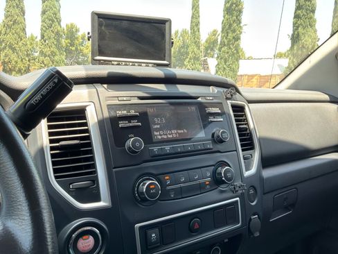 Used 2017 Nissan Titan S RWD image 15